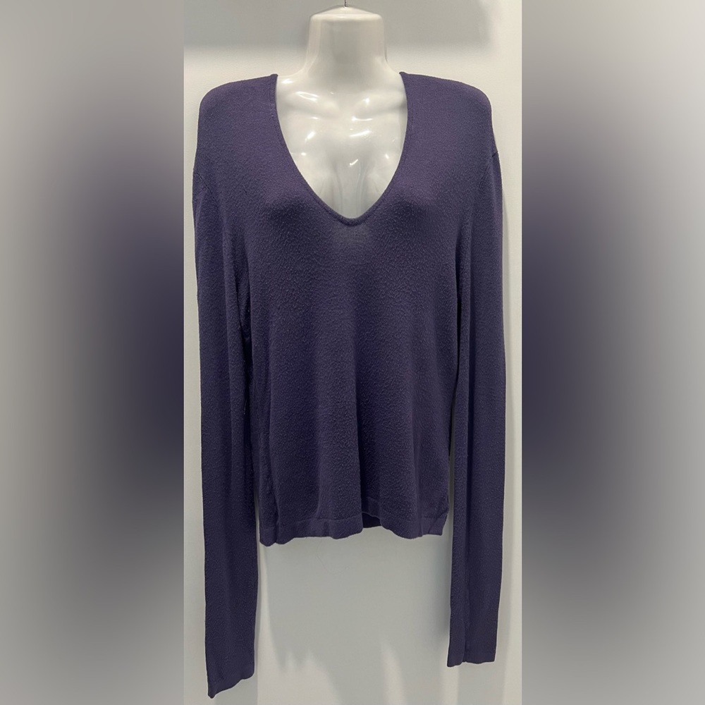Express Women’s Long Sleeve V-Neck - Picture 1 of 3